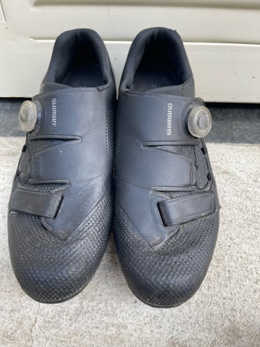 ស្បែកជើងកង់គក់SIZE 43 Shimano RC3