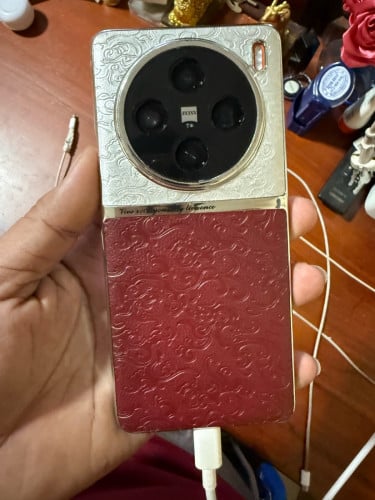 លក់ vivo x100 សុីនទាំងអស់ស្អាត98%