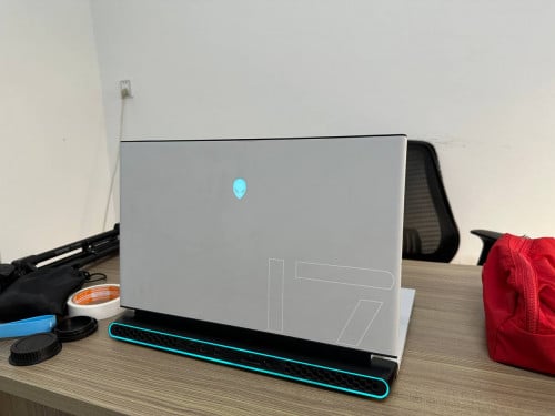Alienware M17R3 (របស់ម្ចាស់ផ្ទាល់ ធូរថ្លៃ)