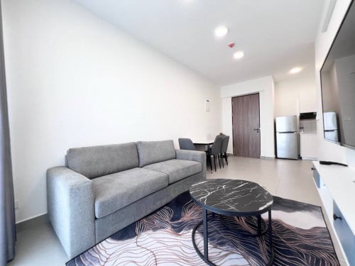 Condo Urban village-bedroom for rent