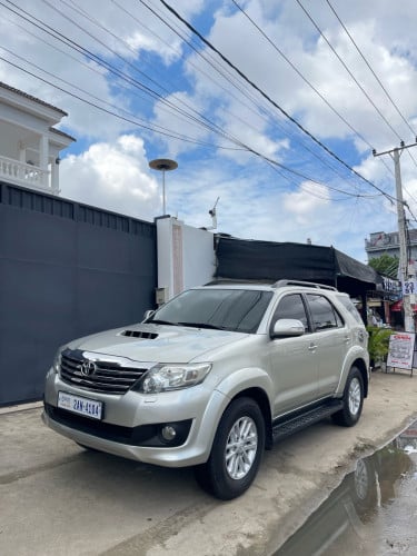 Fortuner 2013 ម៉ាសុីនធំ 26500$