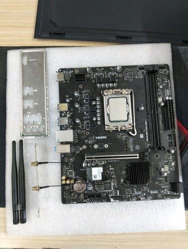 i5 12400F H610M WiFi