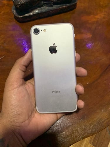 iphone 7 zin all ស្ទើរថ្ម