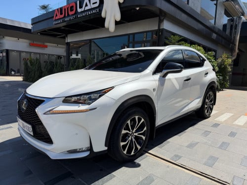 NX 200T F Sport គុជ៣ 7ប៊ូតុង ថ្មីលំដាប់មេឡាន ហ្សុីន១ជុំ