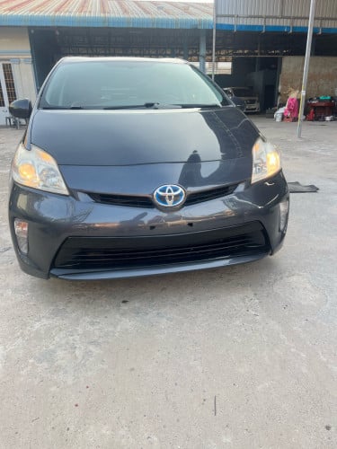 Prius(2012)ទើបមកដល់រៀបចំស្អាតថ្មីៗ