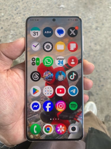 Samsung s21 វៃដូរជាមួយ IPHONE 12