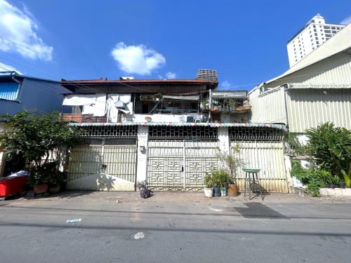 Spacious House for Sale | Boeng Trabek, Phnom Penh