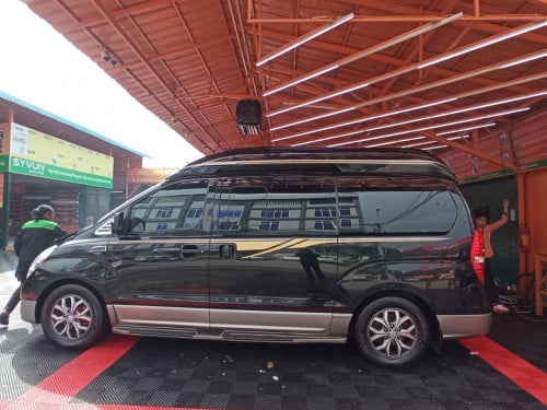 Starex VIP limousine 2017