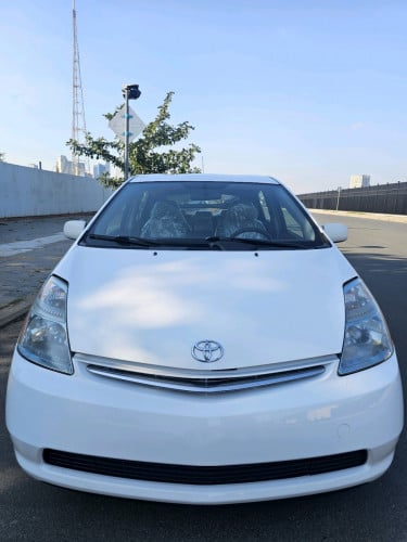 Toyota prius 2008 h full option