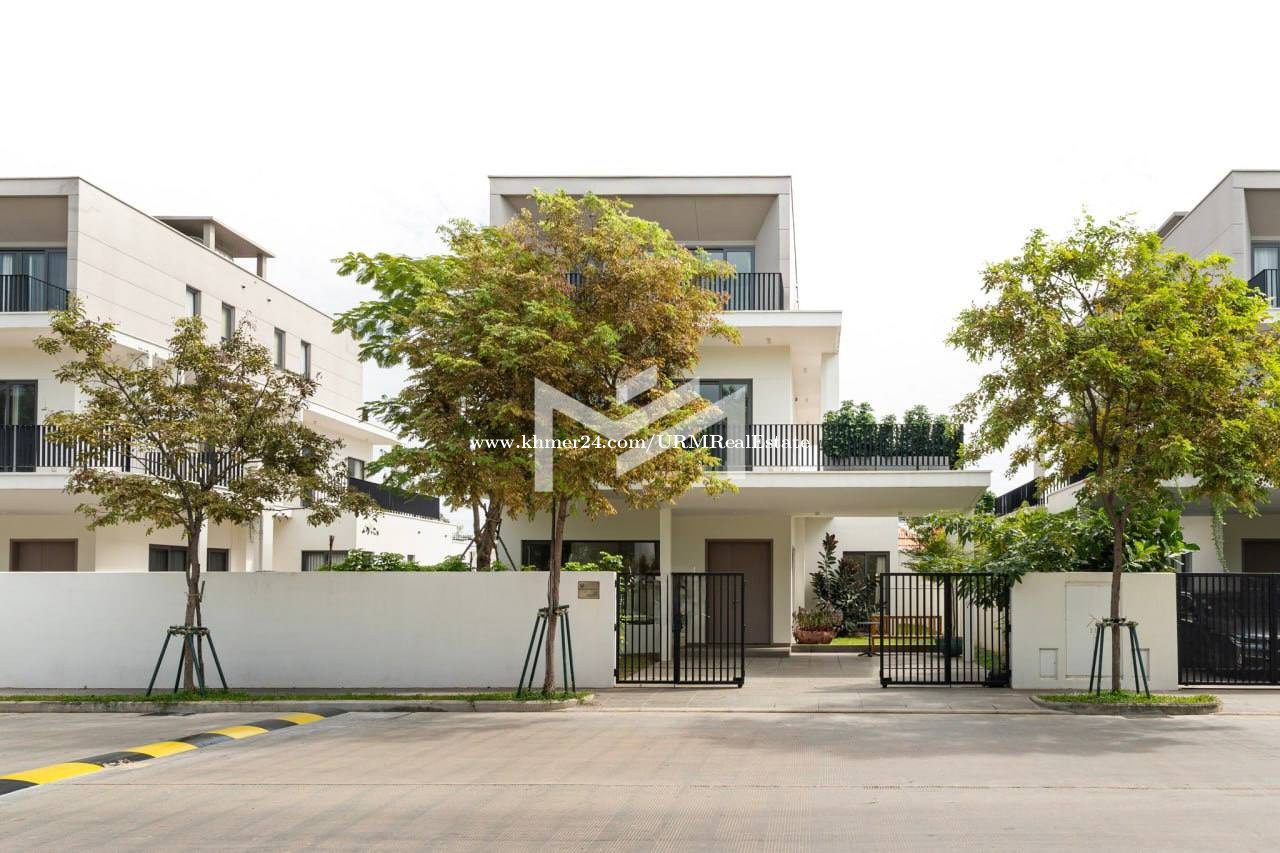 Big 5 Bedrooms Villa for RENT in Borey Chankiri near New Airport and AEON 3