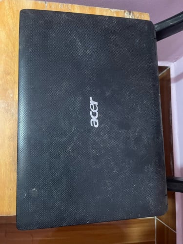 អត់មានថ្មស្បែកអេក្រង់បាក់តួនតិចតែប៉ុណ្ណឹងទេ។