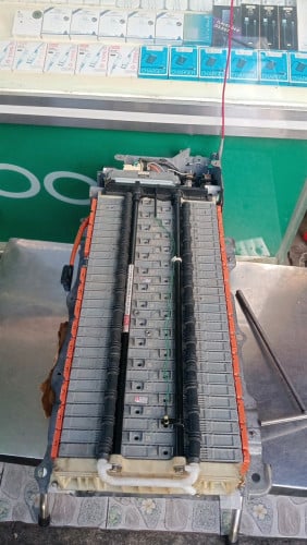 លក់អាគុយ១ធុងprius 04.09