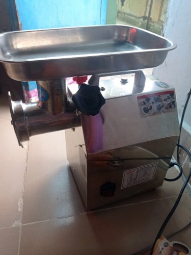 អាជីវកម្មគ្រួសារ ខ្នាតមធ្យម