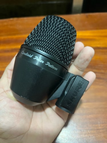 មៃក្រូហ្វូនស្គរ