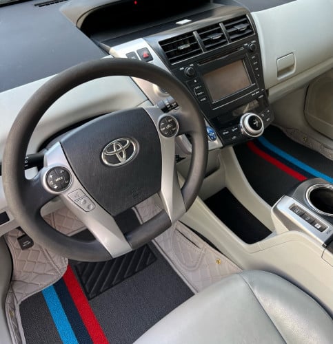 មហាទូលាយផ្លែកគឺPrius V 2012 option5 ពិន្ទុខ្ពស់ ភិនភាគខ្ចិលយាយមូលតាល់