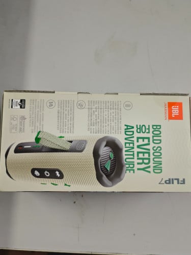 មានSpeaker JBL Flip 7 ចង់លក់ថ្មីប្រអប់