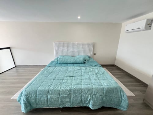 💲 $450/month negotiable 🏡 Loft Unit | 🛏 1 Bedroom