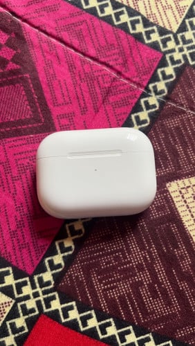 AirPod Pro 2 មិន​សូវ​ប្រើ​ នៅ​ថ្មី​