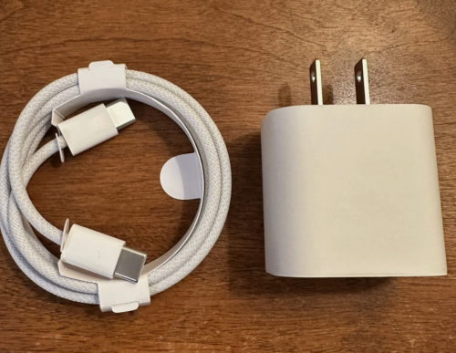 Apple 20W + Cable ឈុតហ្ស៊ីន១០០%​ iPhone 15 Pro Max