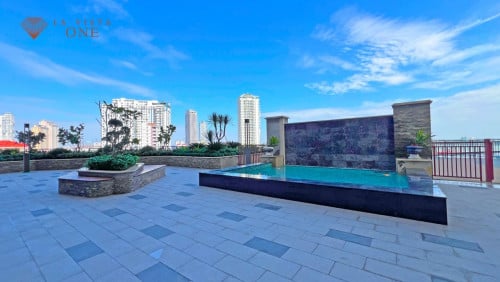 Condominium grade A with River View