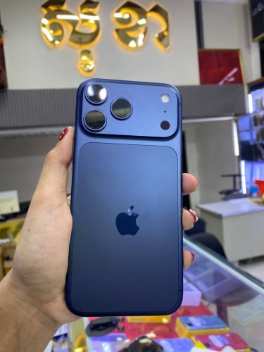 iPhone 17pro max 256G ZA (battery 100%) 99%