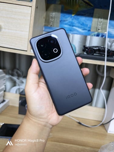 IQOO 13 Global Version