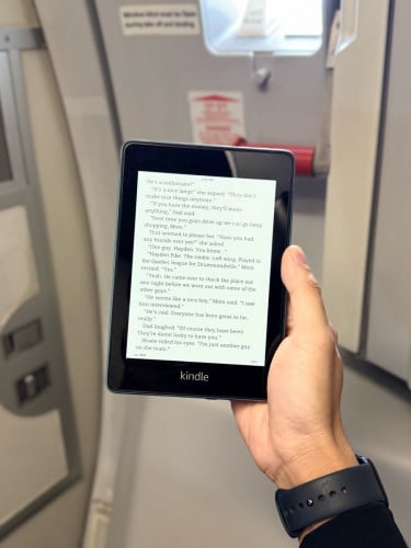 Kindle Paperwhite 10th Generation (មួយទឹក)