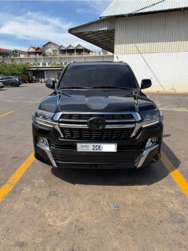 Land 08 up 21 V6 សាំង full option