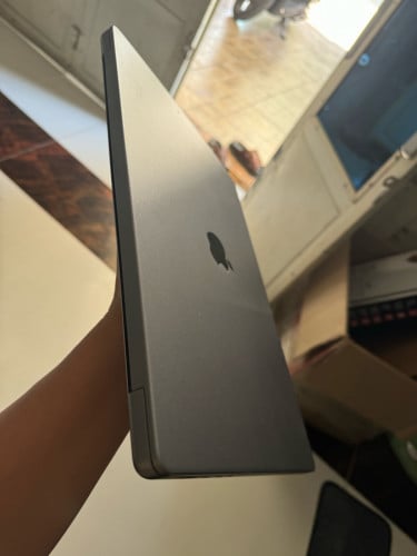 MacBook Pro 16inch M1 Pro Ram16G 512G