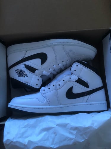 Nike Jordan ថ្មី