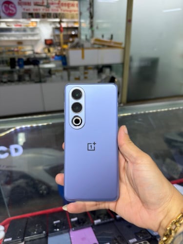 OnePlus ACE 3V Blue Sim2 CH Ram12GB HD256GB Phone Condition 90% , ម៉ាស៊ីនសានុំហ្សីន