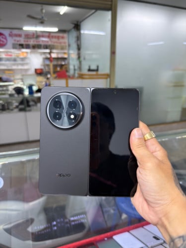 Oppo Find N5 Black CH Sim2 Ram16GB HD512GB , CPU 8 Elite, Phone Condition 98% , ម៉ាស៊ីនសានុំ