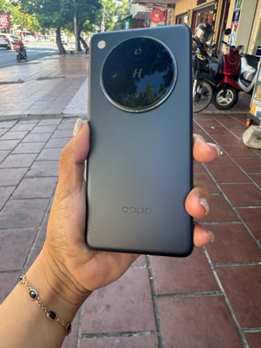OPPO Find X8 Pro16GB/512G 98.99%អត់ឆ្នាំង