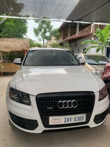 Q5 សាំង V4 2011