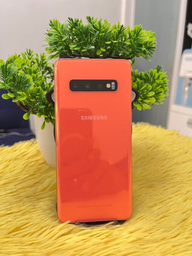 SAMSUNG GALAXY S10