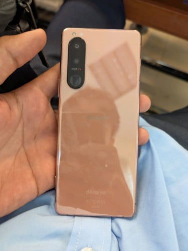 Sony Xperia 5mark3 សានុំណែនក្តន់ តួបាន98%ទីតាំងភ្នំពេញ