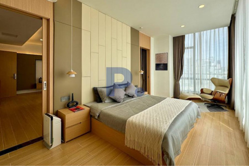 Spacious 1 Bedroom Condo for Rent in BKK1 with Gym and Pool