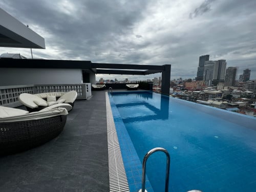 Swimming pool Serviced apartment for rent near Borey keila