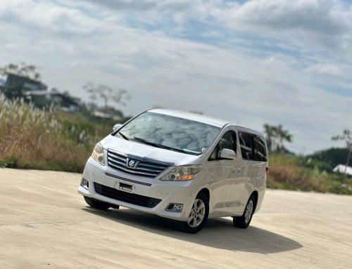 TOYOTA ALPHARD 2012