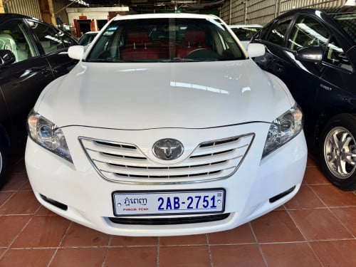 Toyota camry 07 XLE Full option
