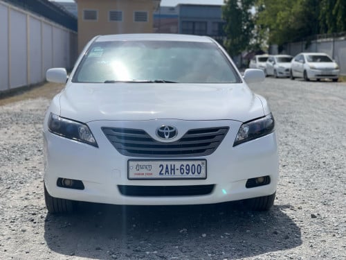 Toyota Camry Hybrid 2007 ស ក្នុងលឿង ម៉ាស៊ីនត្រជាក់មុខក្រោយ