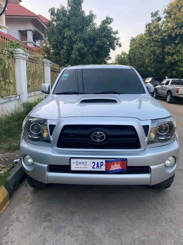 Toyota Tacoma 2005 4x4 មានឌុយដោតឆ្នាំងបាយ
