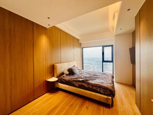 Vus Aston condo for rent