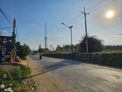 ឃ្លាំងជួល