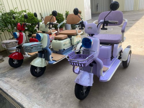 កង់បីអគ្គិសនីខ្នាតូច