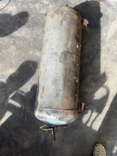 ធុងខ្យល់លក់