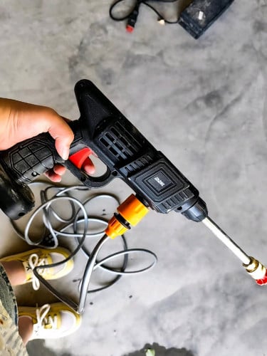 ម៉ូទ័របាញ់លាងម៉ូតូនិងស្រោចផ្កាចល័ត