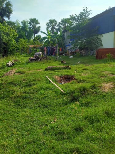 ដីជួលផ្លូវចូលបុរីកំបូលពិភពថ្មី