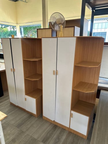 ទូស្អាតៗ