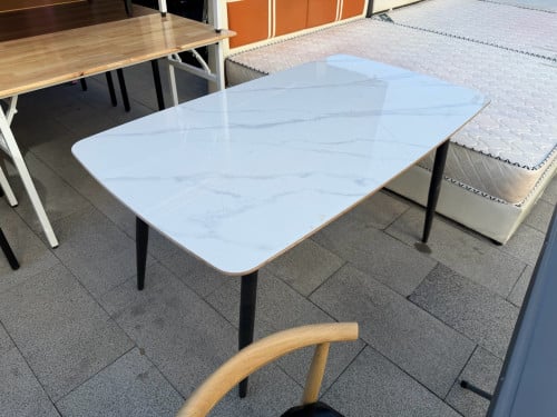 តុញាំបាយ